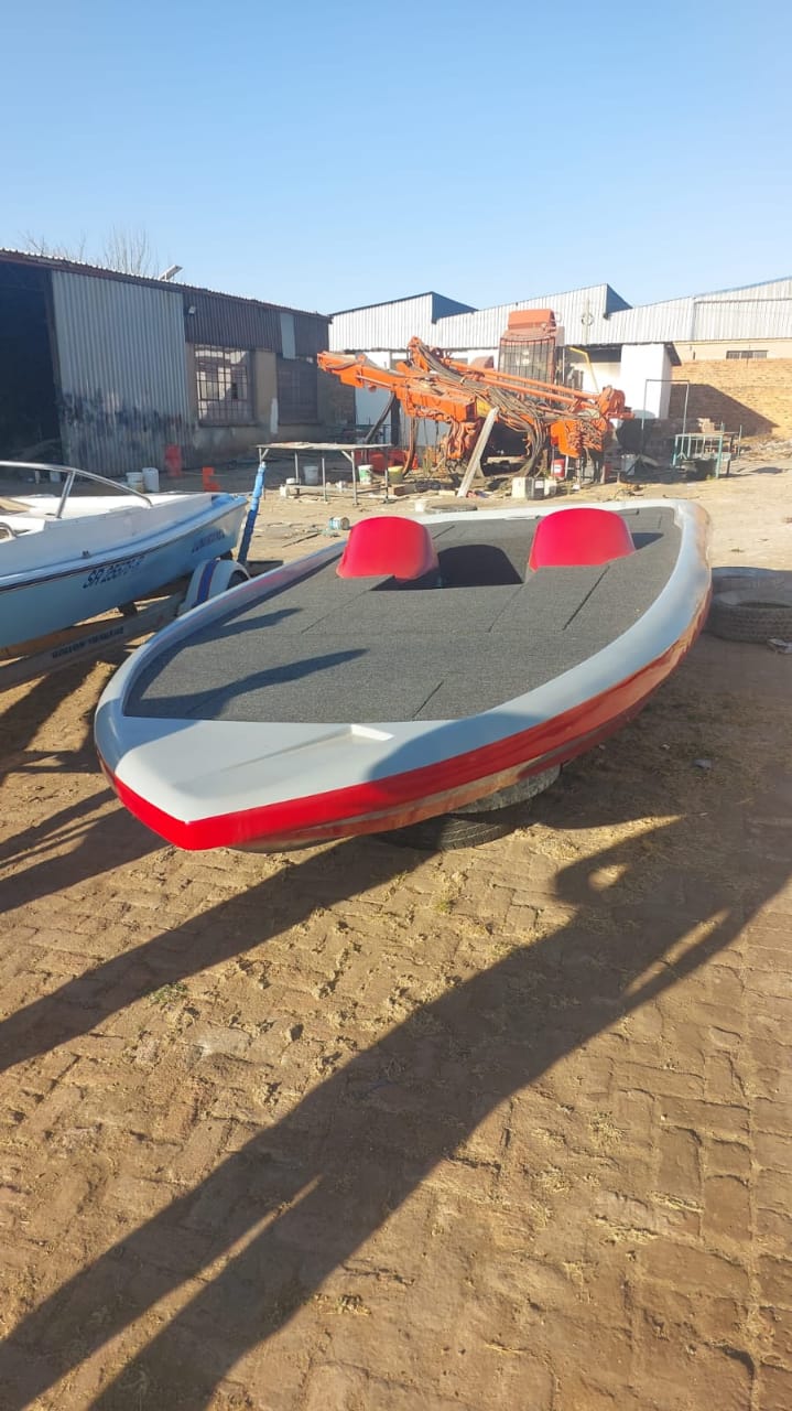 Base Boat